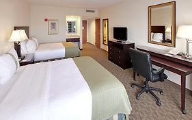 Holiday Inn Springdale Fayetteville Area